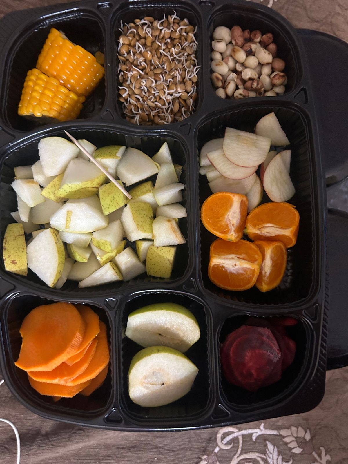 Fresh & Nutritious Fruit & Sprout Gold Box